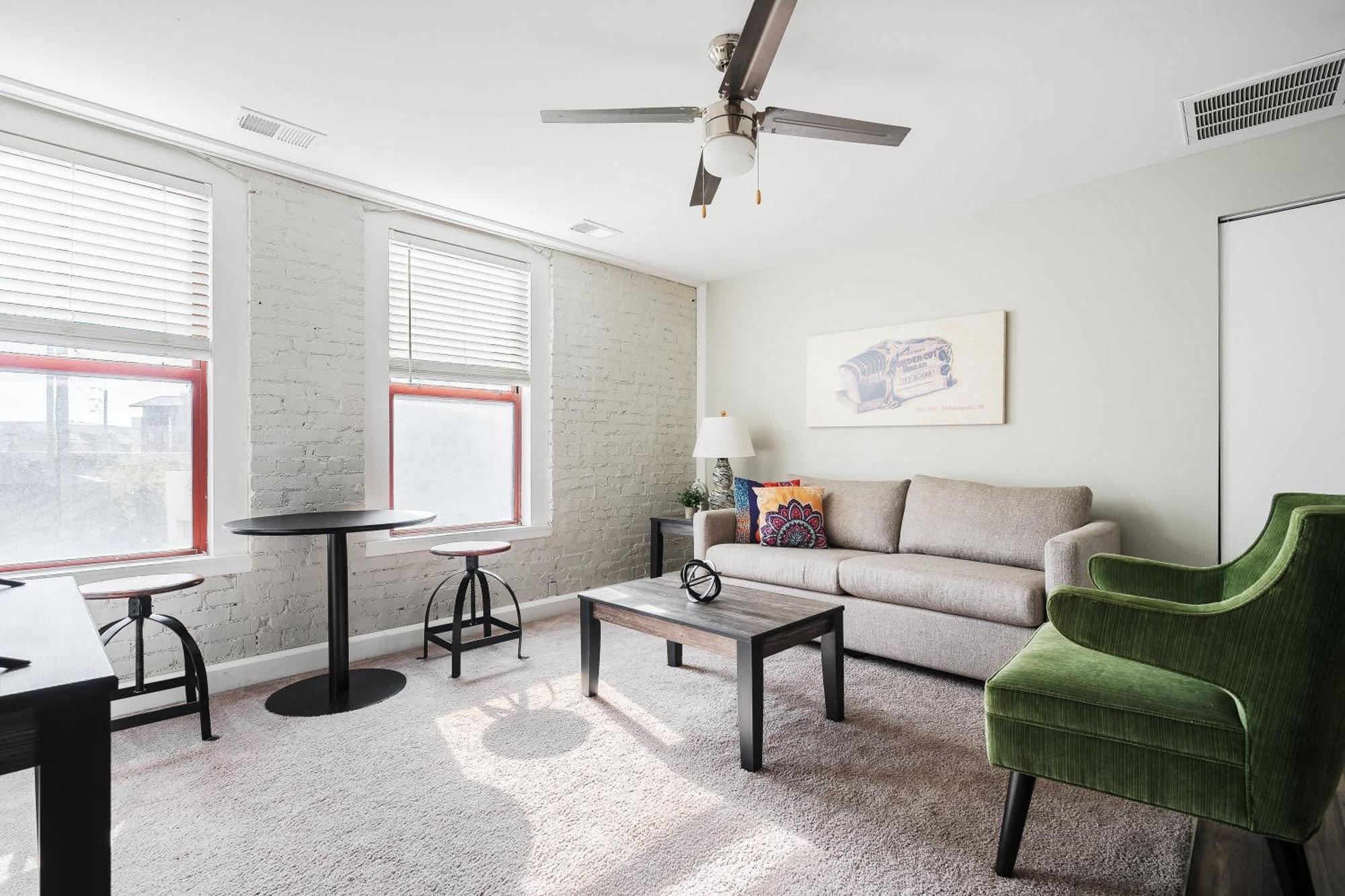 Modern Mass Ave 1Br Apartment With Kitchen Ινδιανάπολη Εξωτερικό φωτογραφία