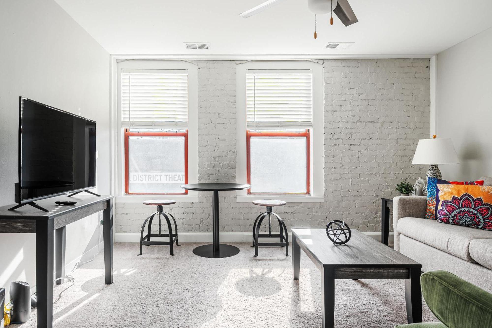 Modern Mass Ave 1Br Apartment With Kitchen Ινδιανάπολη Εξωτερικό φωτογραφία